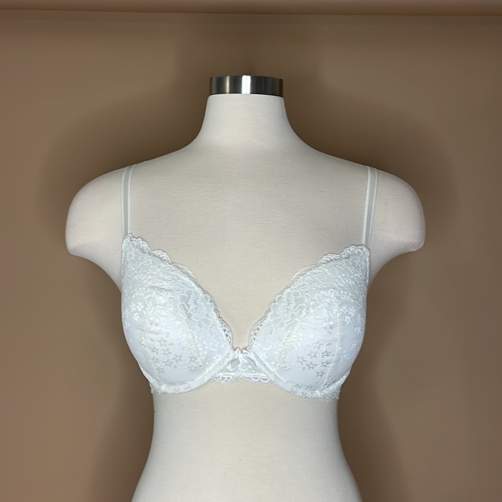 VICTORIAS SECRET Dream Angels Lace Push-Up Bra